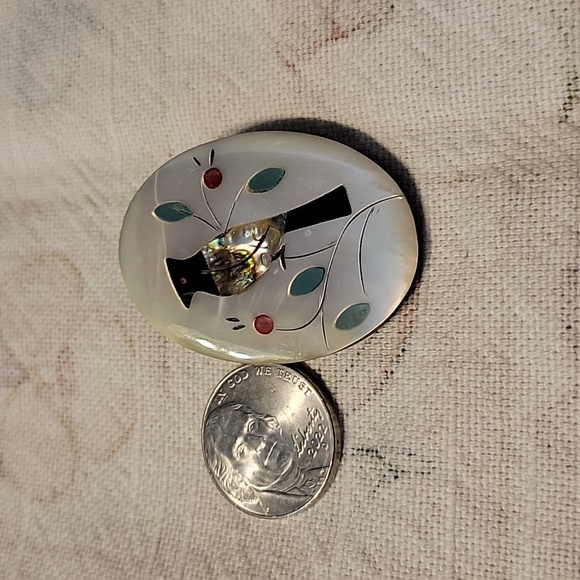 Vintage Beautiful mother pearl and Abalone Brooch - Picture 2 of 3